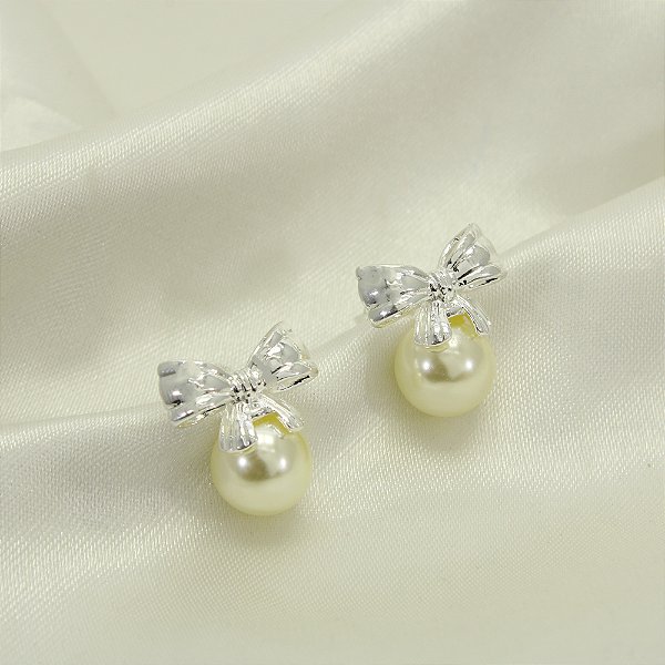 Brinco de Pérola com Laço Banhado a Prata 925