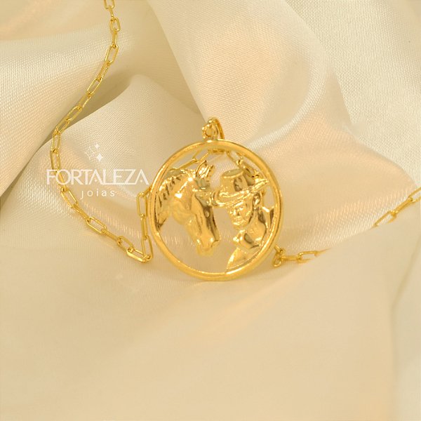 Gargantilha com Pingente Cowboy e Cavalo Banhado a Ouro 18k