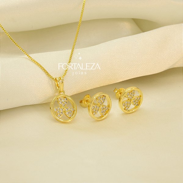Conjunto de Flor Cravejado em Zircônia Banhado a Ouro 18k
