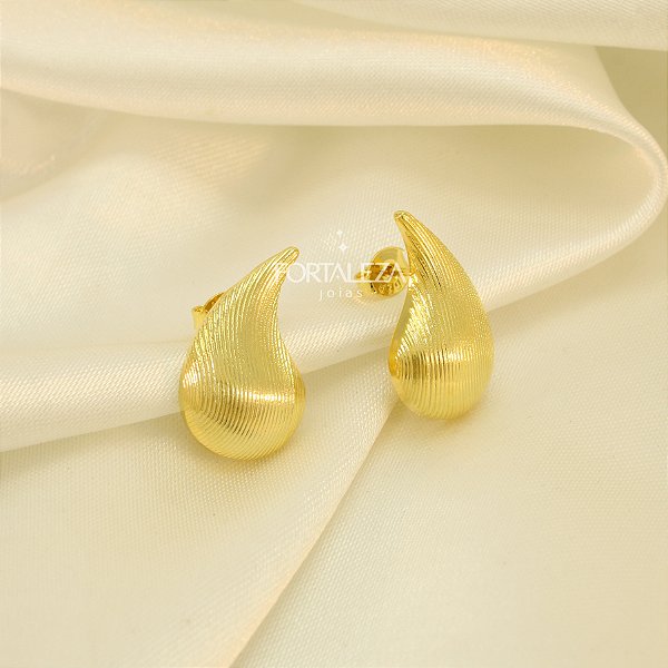 Brinco de Gota Texturizado Banhado a Ouro 18k