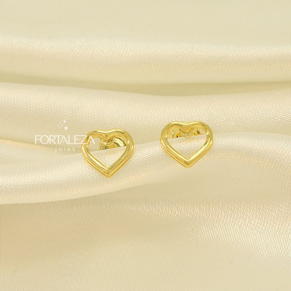 Brinco de Coração Vazado Banhado a Ouro 18k