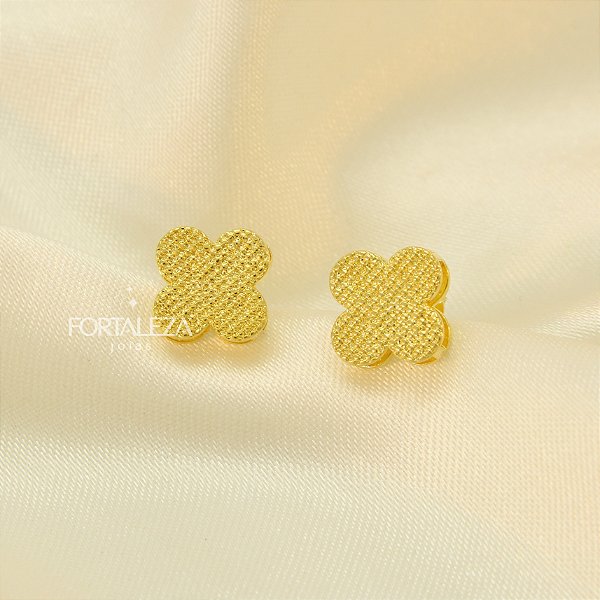 Brinco de Trevo Texturizado Banhado a Ouro 18k