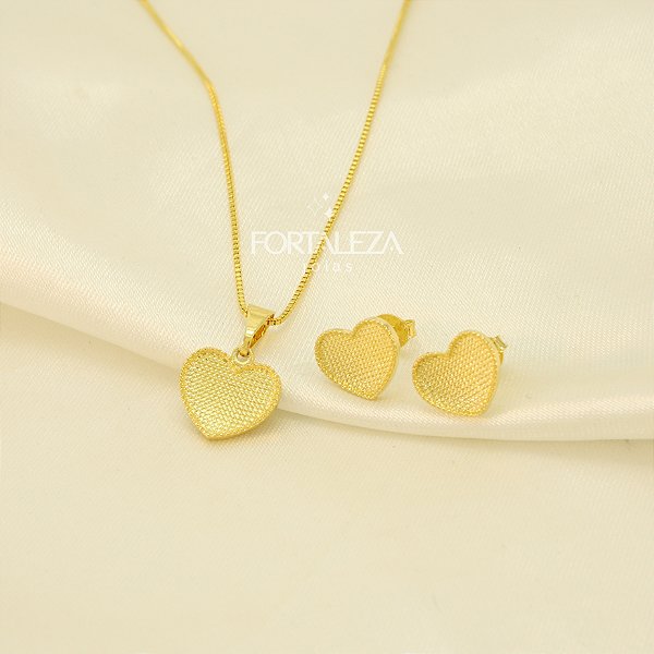 Conjunto de Coração Texturizado Banhado a Ouro 18k