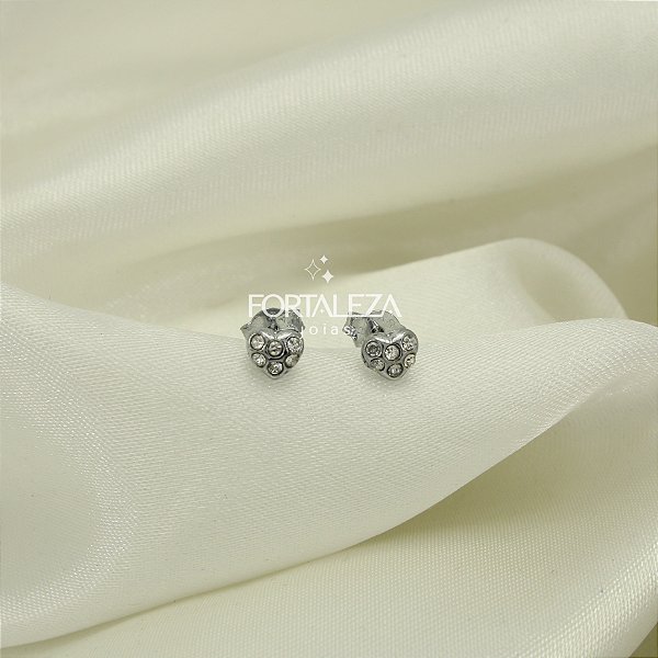 Brinco Coração Cravejado em Zircônia Banhado a Ouro Branco