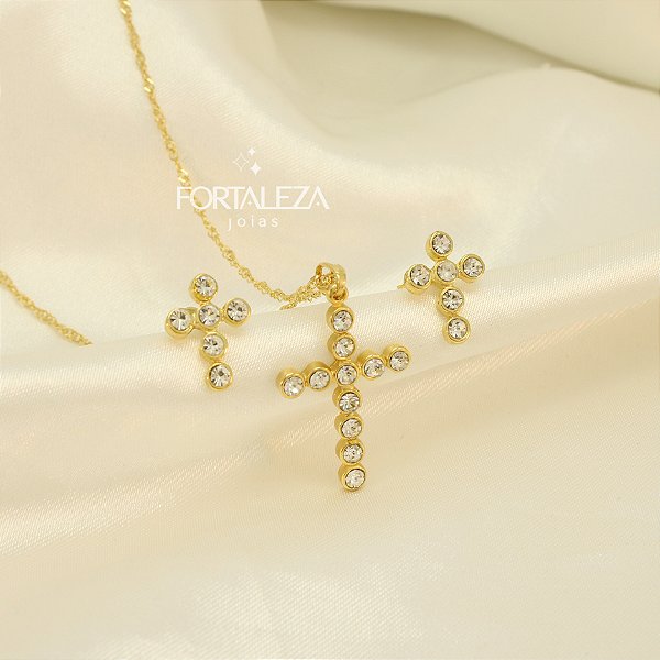 Conjunto de Cruz Cravejado em Zircônia Banhado a Ouro 18k