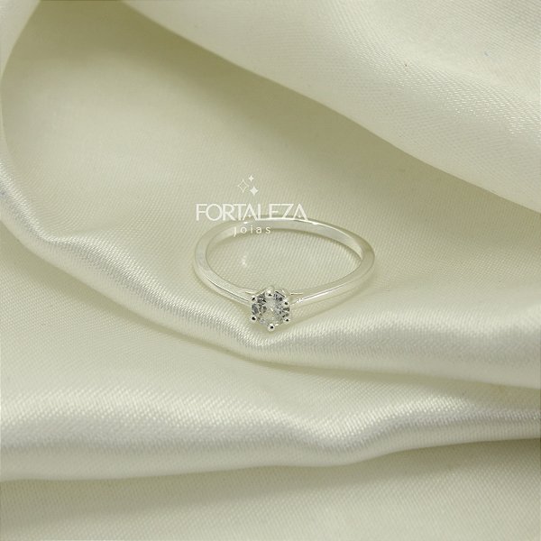 Anel Solitário com Zircônia Cristal Banhado a Prata 925