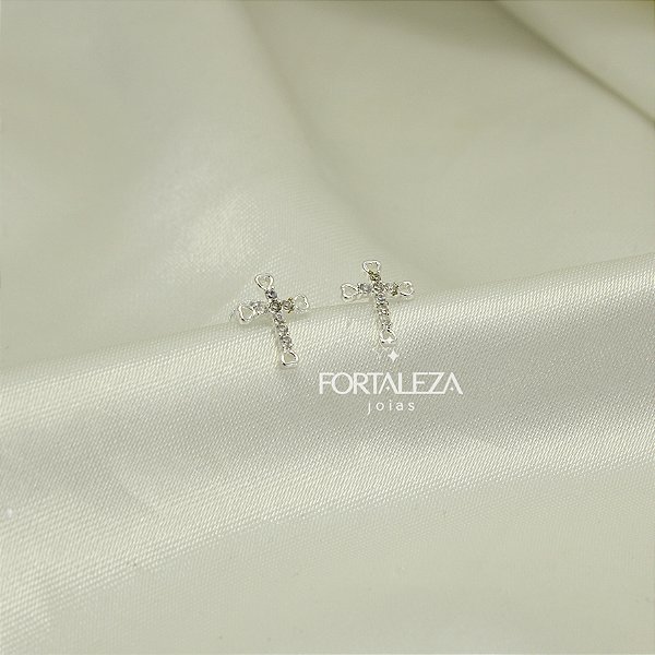 Brinco de Cruz com Detalhes de Zircônia Banhado a Prata 925