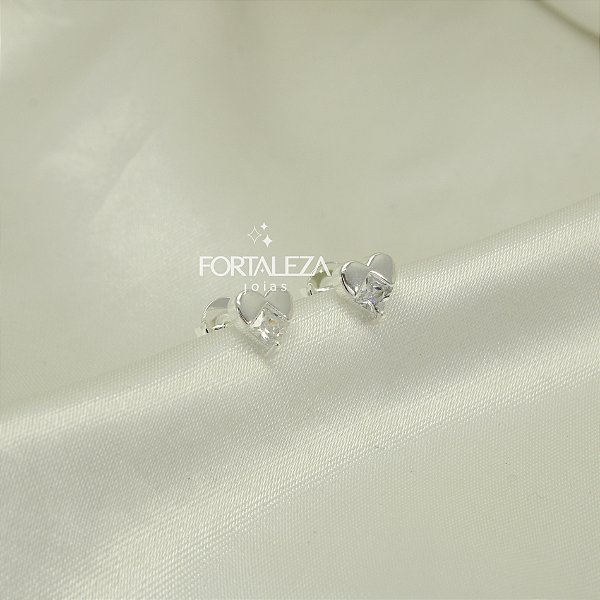 Brinco Coração com Detalhe de Zircônia Banhado a Prata 925