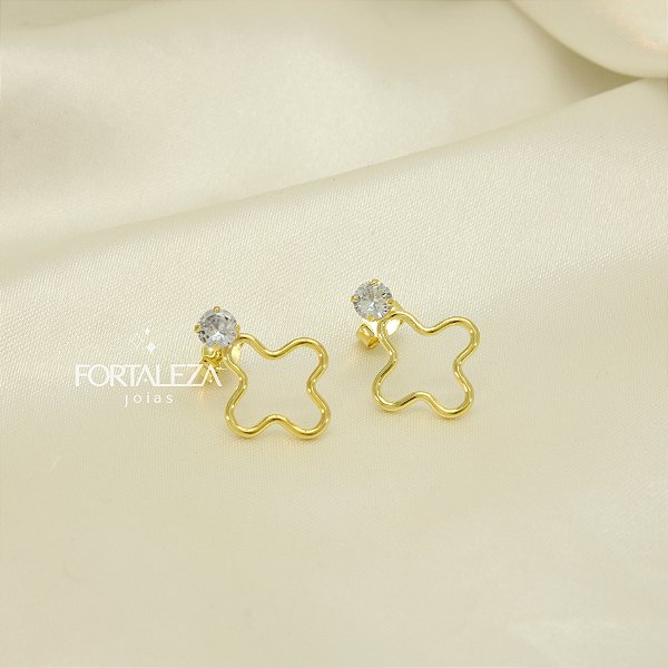 Brinco Trevo com Detalhe em Zircônia Banhado a Ouro 18k