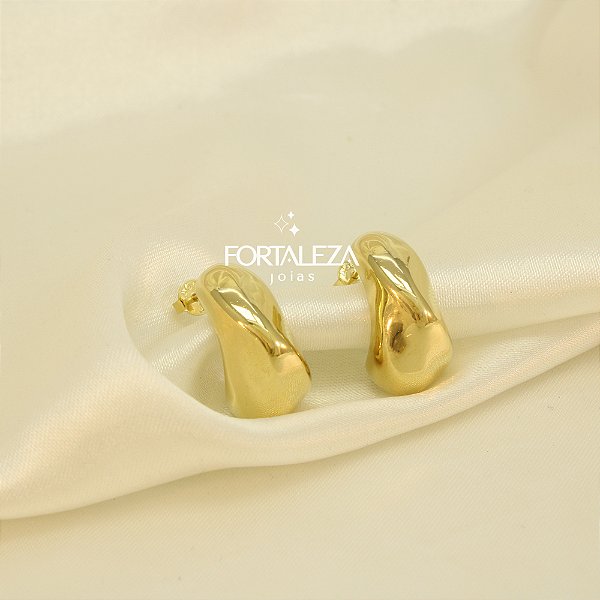 Brinco Meia Argola com Design Orgânico Banhado a Ouro 18k