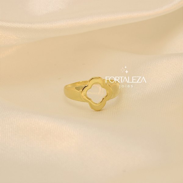 Anel de Trevo Vazado Banhado a Ouro 18k