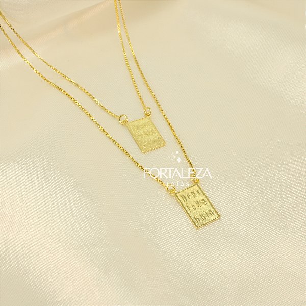 Escapulário Escrito Deus é o Meu Guia Banhado a Ouro 18k