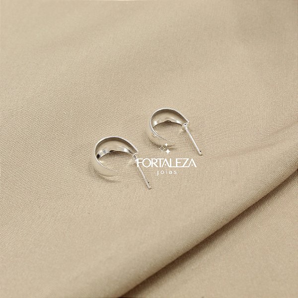 Brinco Argola com Design Largo Banhado a Prata