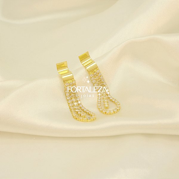 Brinco Cravejado em Zircônia Banhado a Ouro 18k