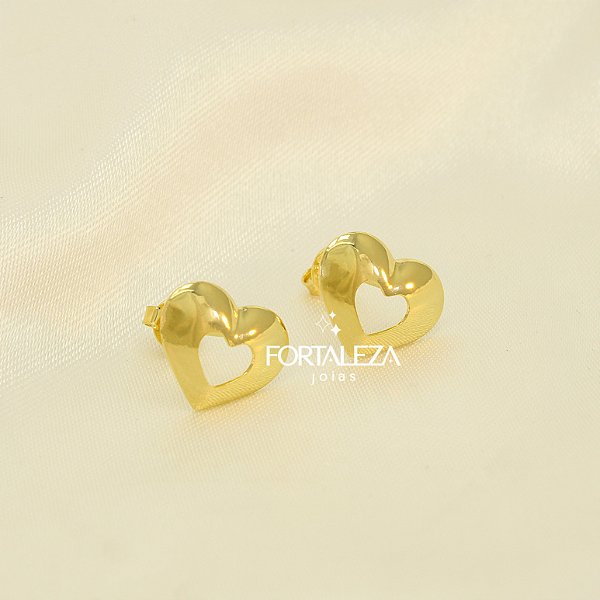 Brinco Coração Vazado Banhado a Ouro 18k