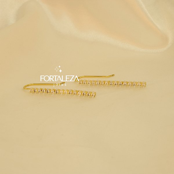 Brinco Cravejado em Zircônia Banhado a Ouro 18k