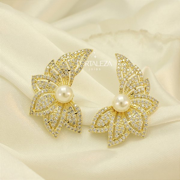 Brinco Ear Cuff Flor Cravejada e Banhado a Ouro 18k