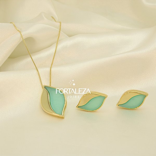 Conjunto com Design de Folha Resinado Banhado a Ouro 18k