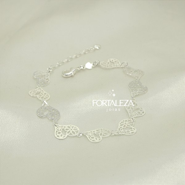 Pulseira de Corações com Design Floral Banhado a Prata 925
