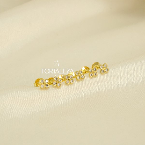 Brinco em Trio Trevo com Zircônia Cristal Banhado a Ouro 18k
