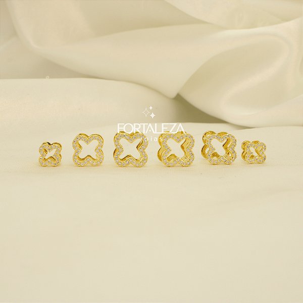 Brinco Argola em Trio Trevo Cravejado em Zircônia Banhado a Ouro 18k