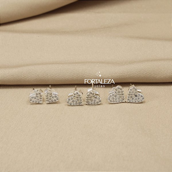 Brinco em Trio de Coração Cravejado e Banhado a Prata 925