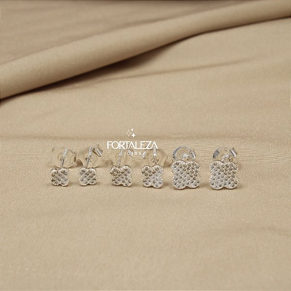 Brinco em Trio Trevo Cravejado e Banhado a Prata 925