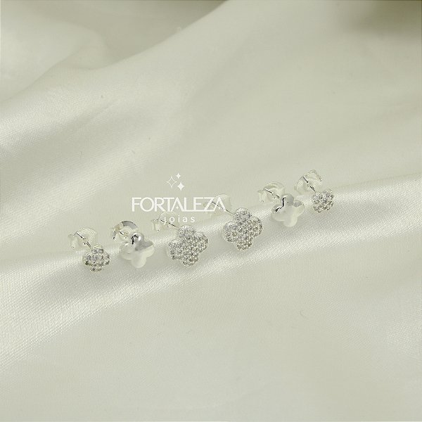 Brinco em Trio de Trevo Cravejado e Banhado a Prata 925