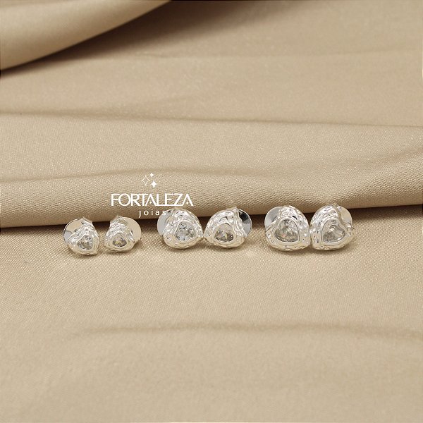 Brinco em Trio de Coração com Zircônia Banhado a Prata 925