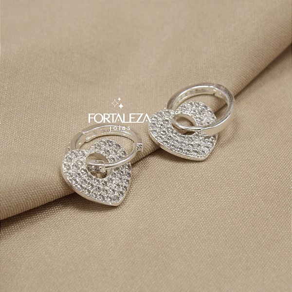 Brinco Argola de Coração Cravejado Banhado a Prata 925