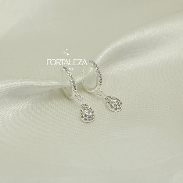 Brinco Argola Gota Cravejada em Zircônia Banhado a Prata 925