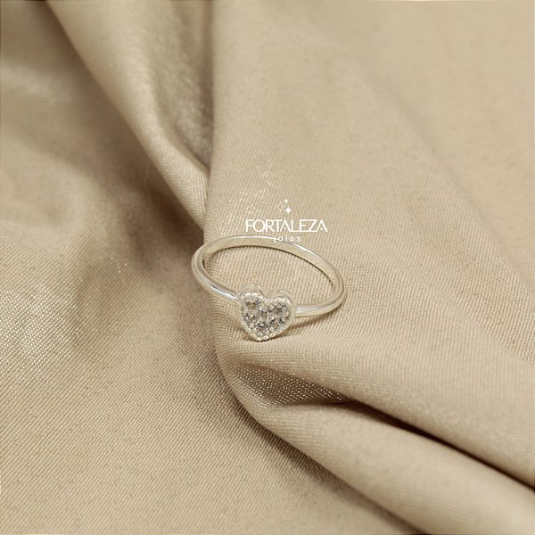 Anel de Coração Cravejado com Zircônia Cristal em Prata 925