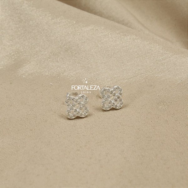 Brinco Flor Cravejado com Zircônia Cristal em Prata 925