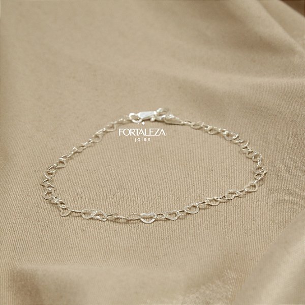 Pulseira com Elos de Coração em Prata 925