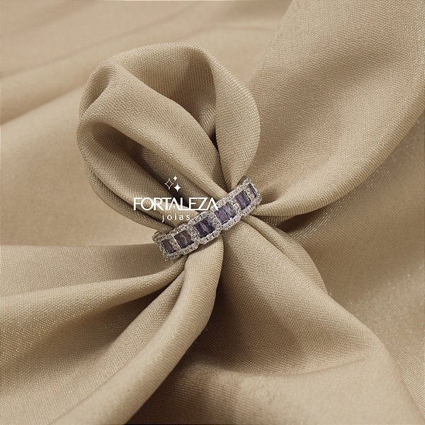 Anel Regulável Cravejado em Zircônia Banhado a Ouro Branco