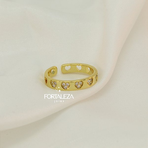 Anel Regulável com Corações Cravejados Banhado a Ouro 18k
