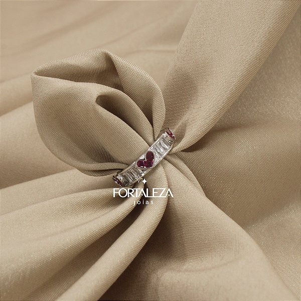 Anel Regulável de Corações Cravejado Banhado a Ouro Branco