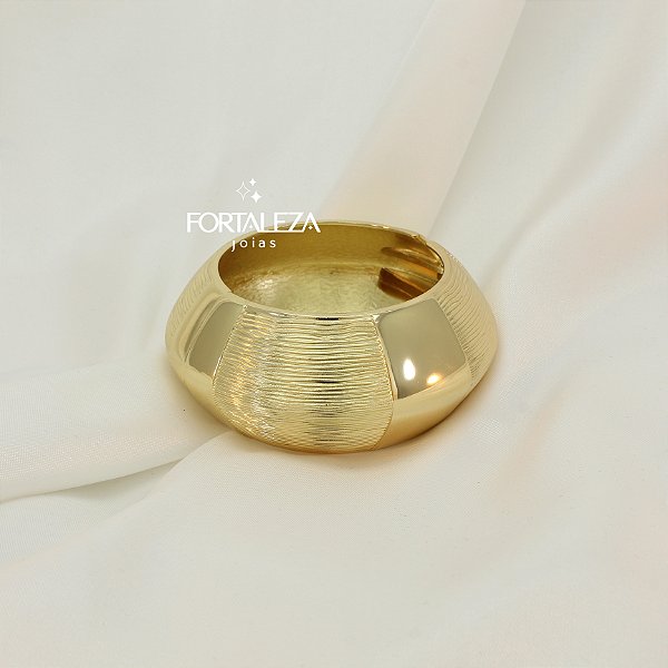 Bracelete com Design Texturizado Banhado a Ouro 18k