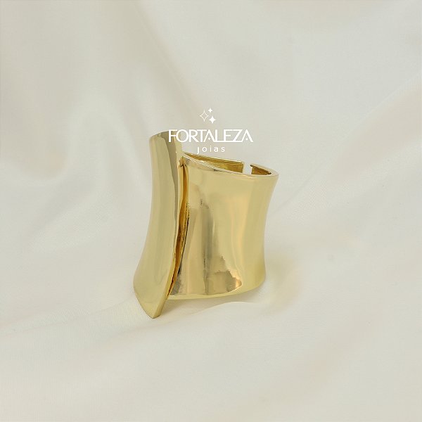 Bracelete com Design Assimétrico Banhado a Ouro 18k