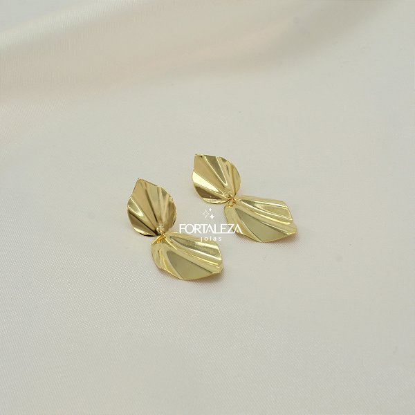 Brinco Orgânico Plissado Banhado a Ouro 18k