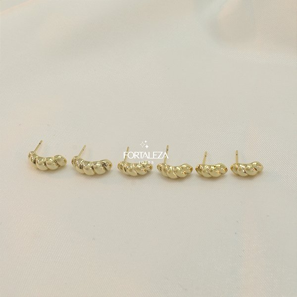 Brinco em Trio Meia Argola Torcido Banhado a Ouro 18k