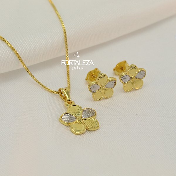Conjunto de Flor Texturizada Banhado a Ouro 18k e Ródio