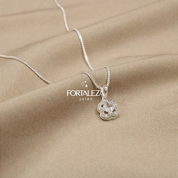 Gargantilha Flor Cravejado em Zircônia Banhado a Prata