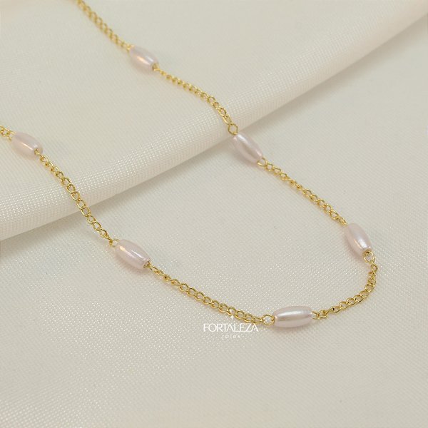 Gargantilha com Detalhes de Pérolas Ovais Banhado a Ouro 18k