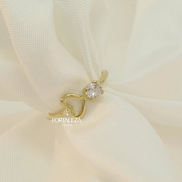 Anel Coração Vazado com Detalhe de Zircônia Banhado a Ouro 18k