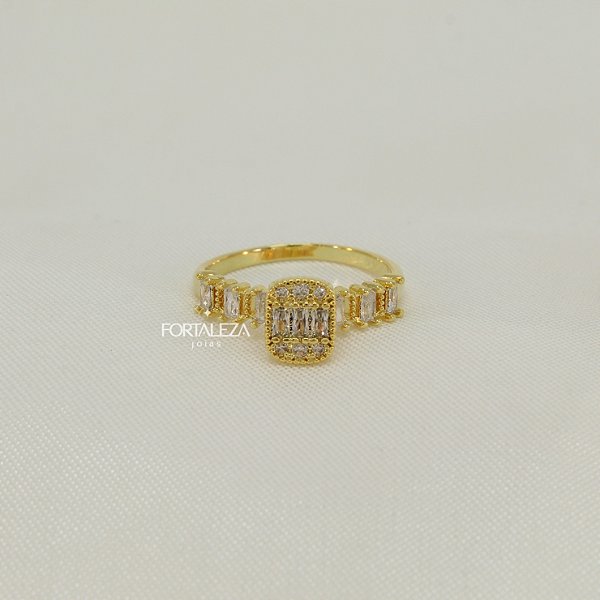 Anel Cravejado em Zircônia Baguete Banhado a Ouro 18k