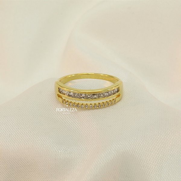 Anel com Aro Duplo Cravejado em Zircônia Banhado a Ouro 18k