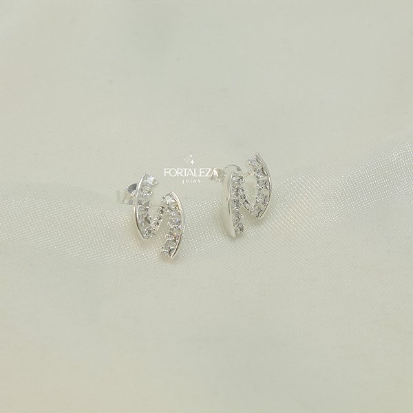 Brinco Cravejado em S Banhado a  Prata