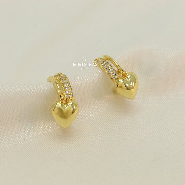 Brinco Argola com Pingente Coração Banhado a Ouro 18k