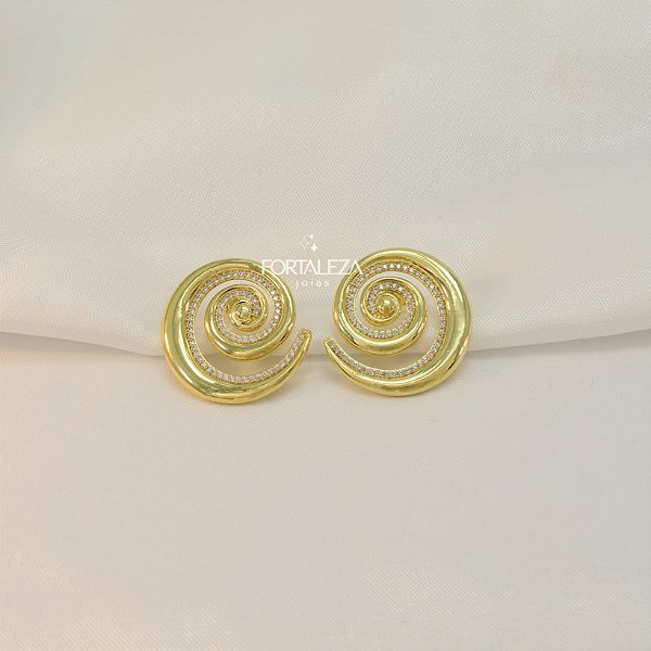 Brinco Caracol Cravejado em Zircônia Banhado a Ouro 18k